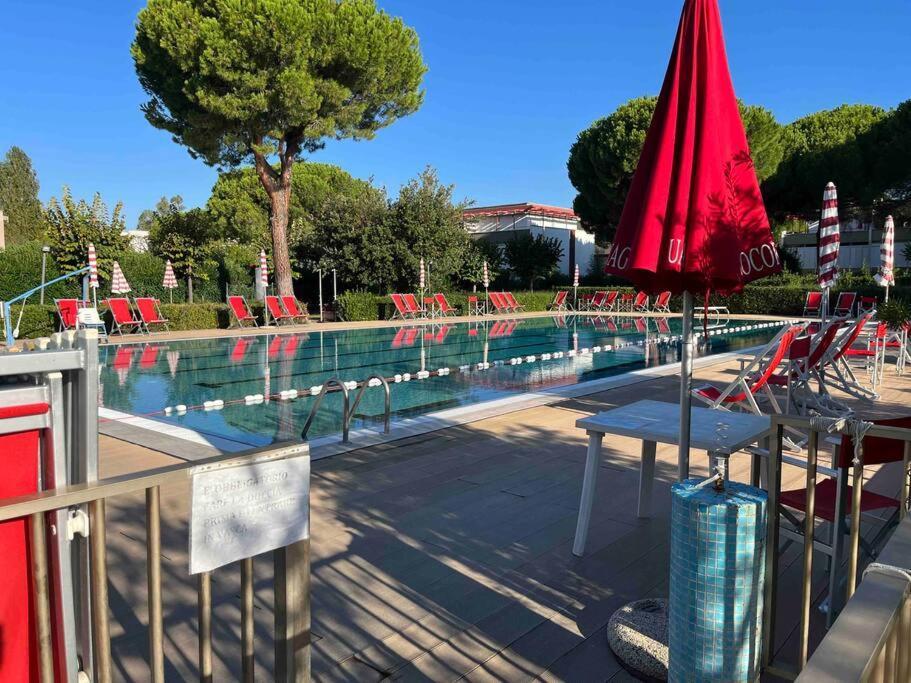 Casina Mare Bibbona Apartment Marina Di Bibbona Exterior photo